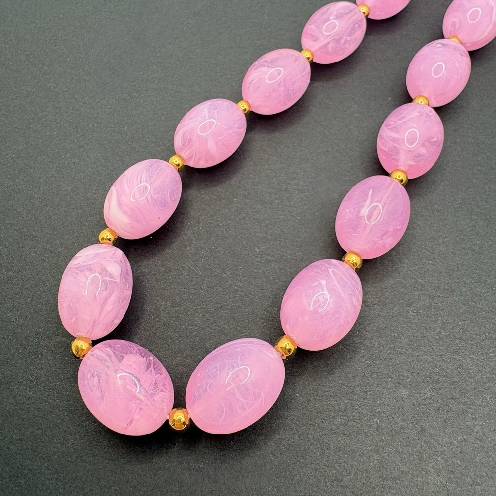 Vintage Joan Rivers Marbled Pink Acrylic Lucite Necklace Beaded Gold Tone 18"